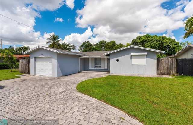 795 NW 35th St - 795 Northwest 35th Street, Oakland Park, FL 33309