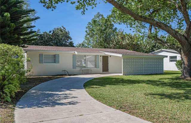 2203 1st Place SW - 2203 1st Place Southwest, Vero Beach South, FL 32962