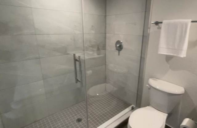 131 SW 36TH Ave.