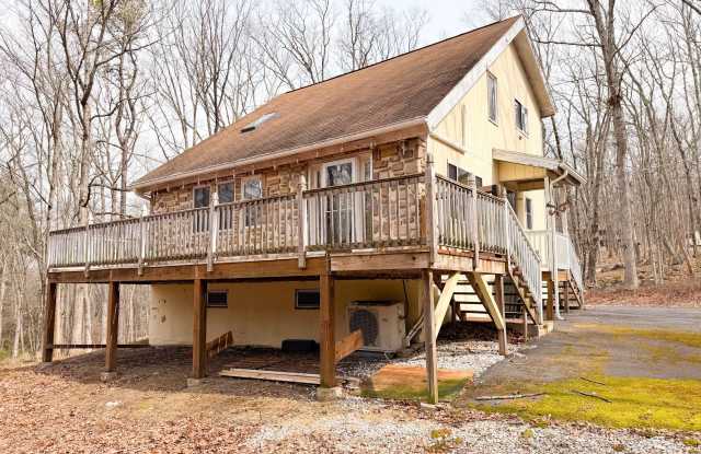 811 Hickory Court