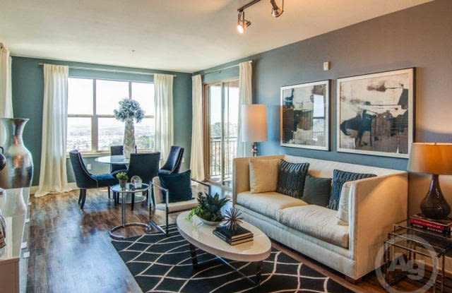 5945 Linda Vista Rd Unit A21