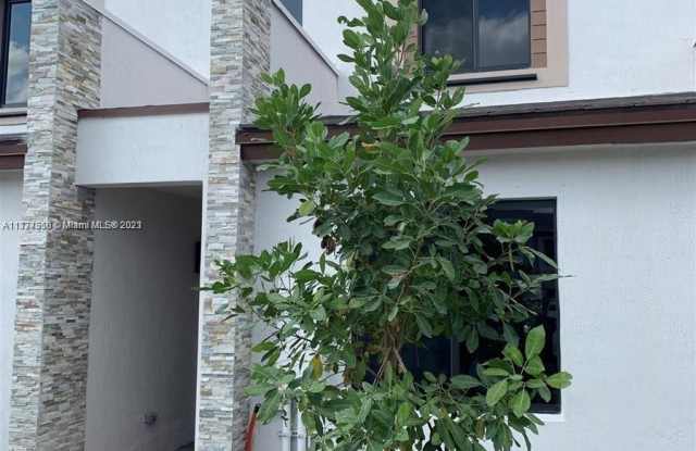 357 NE 208th Ter