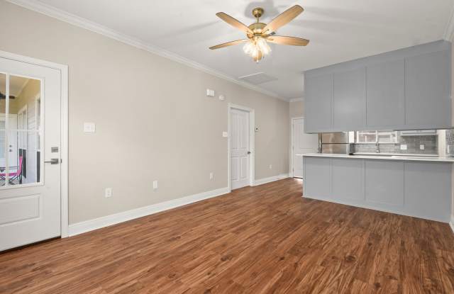 13599 Minton Lane, 16