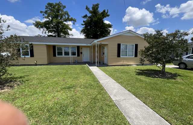 Photo of 2407 Rose Dr