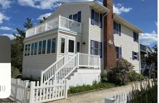 Photo of 12 E Beardsley Avenue