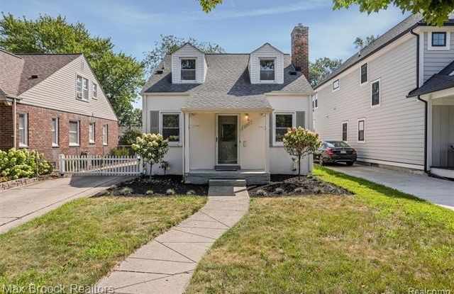 Photo of 1600 N Altadena Avenue