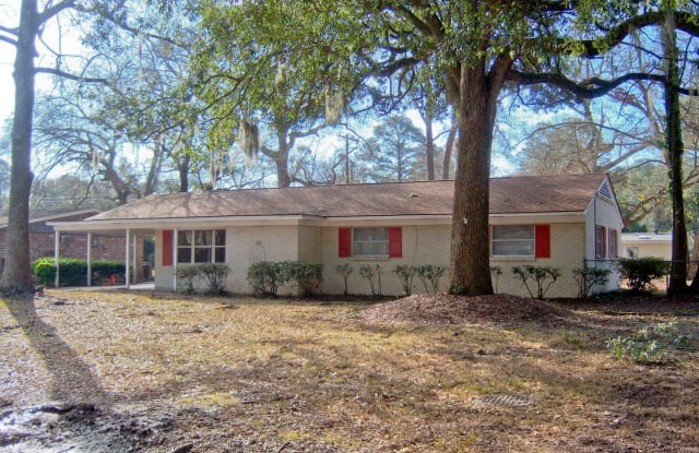 323 Sharondale Rd - 323 Sharondale Road, Savannah, GA 31419