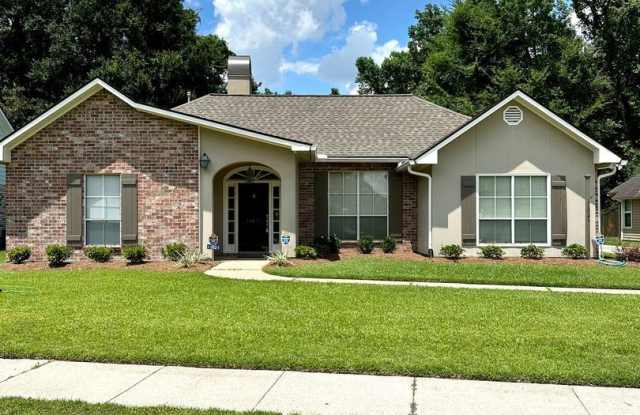 11821 Thornberry Lane