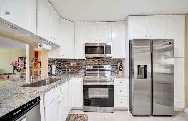 2659 Carambola Circle N