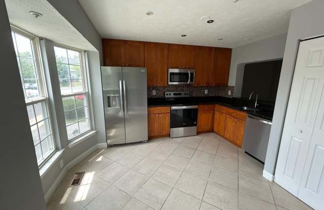 17930 COTTONWOOD Terrace