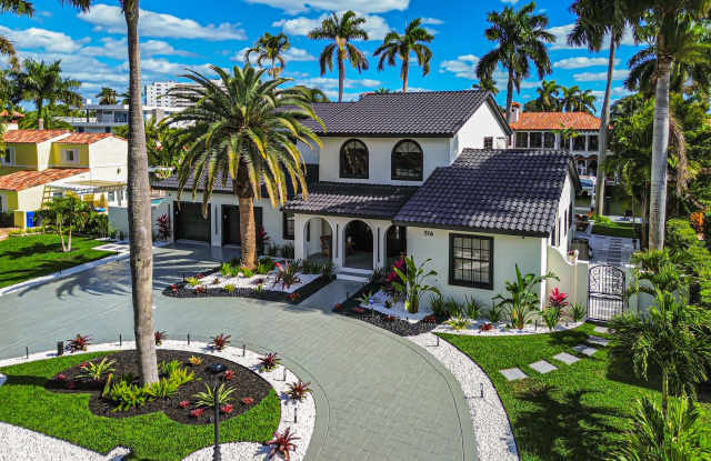 516 Royal Plaza Drive