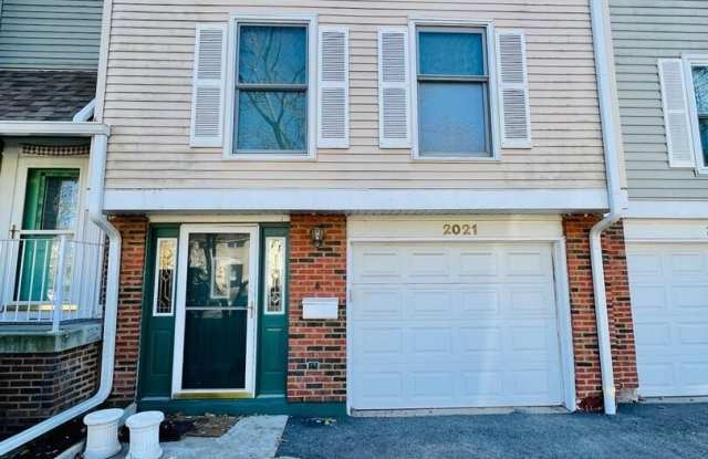 Photo of 2021 Farnham Court