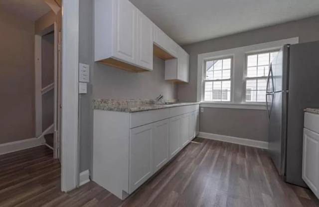 3589 Avalon Road - Upper