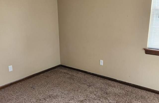 221 A Barr Rd