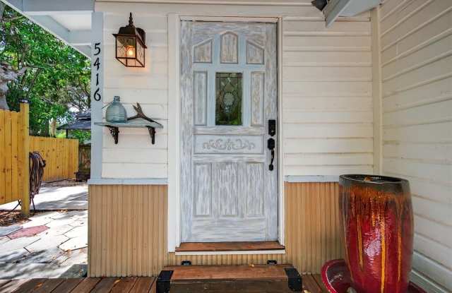 5416 DELETTE AVENUE S