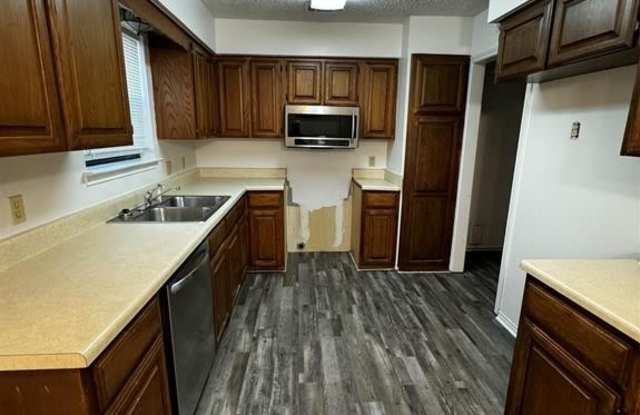 1102 Snowberry Street