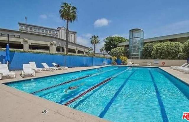 Photo of 4316 Marina City Dr