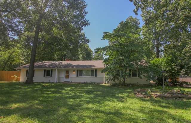 3220  W Cherokee  RD