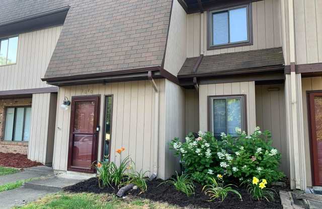 1040 North Green Drive, Newport News, VA 23602
