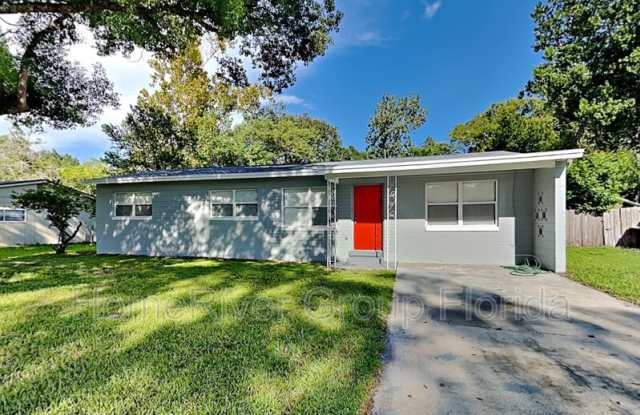 2509 Clairmont Ave - 2509 Clairmont Avenue, Sanford, FL 32773