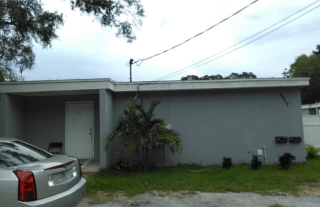 8015 N KLONDYKE STREET - 8015 N Klondyke St, Tampa, FL 33604