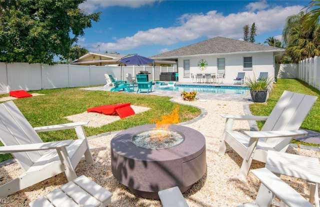 Photo of 588 105th Avenue N