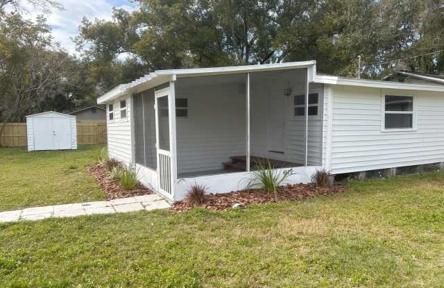 Photo of Half Off! 1 Bedroom, 1 Bathroom Home for Rent in Zephyrhills!