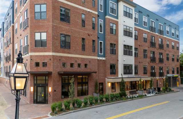 99 Foundry Place