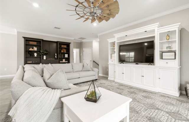 12023 Hawthorn Lake Drive unit: 202