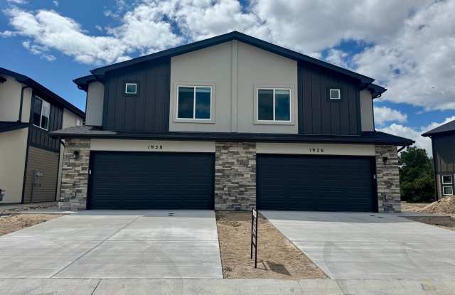 New Construction 3 Bedroom Townhome in University Park