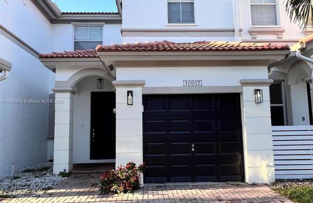 10887 NW 78th Ter - 10887 Northwest 78th Terrace, Doral, FL 33178