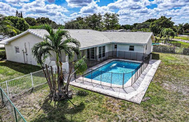 1329 NW 84TH DR CORAL SPRINGS, FL 33071