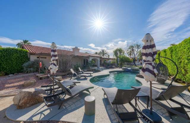 50945 Calle  Paloma