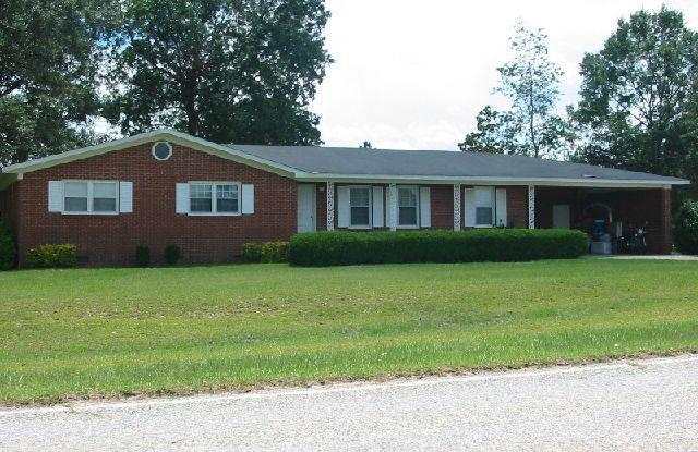 THREE BEDROOM HOUSE IN HAHIRA, LOWNDES COUNTY