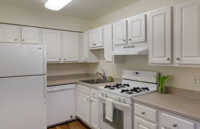 Photo of Eaves Peabody