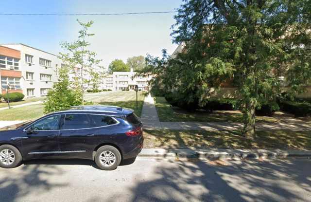 1822-1838 W 107th St