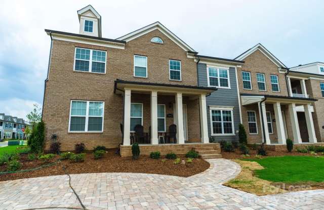 15004 Clear Sky Lane