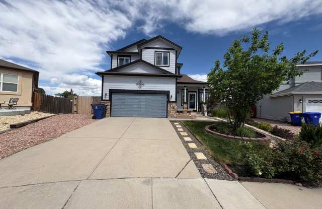 Beautiful 4 Bed 3 Bath in Fountain!!!