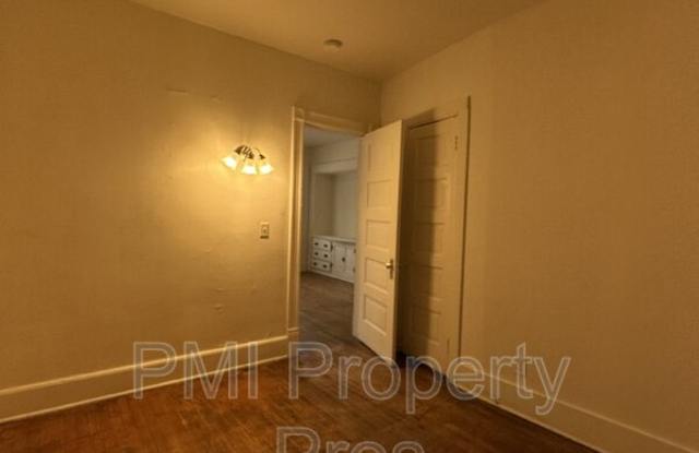3948 W Galena St