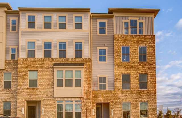 24274 THURSO SQUARE NE