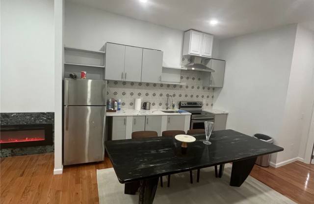 671 Flatbush Avenue photos photos