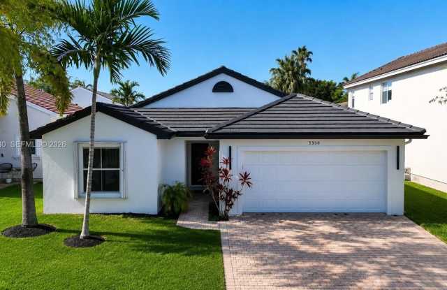 3330 SW 50th St