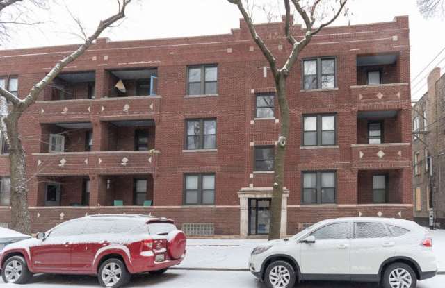 949 Hoyne