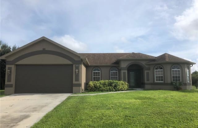 3822 Honey CT - 3822 Honey Court, Lehigh Acres, FL 33905