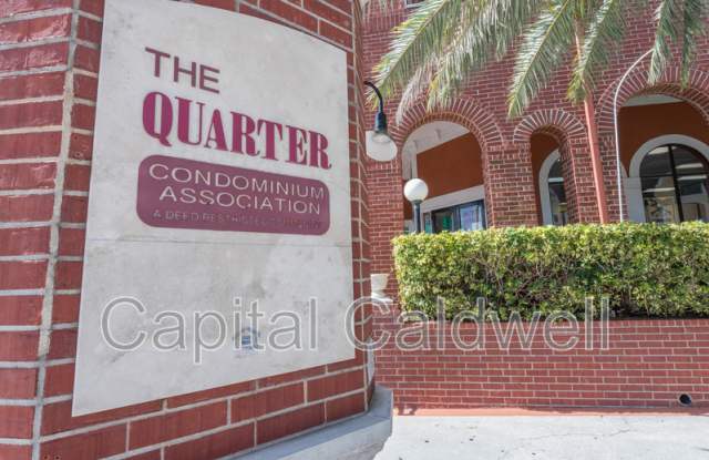 2010 E Palm Ave
