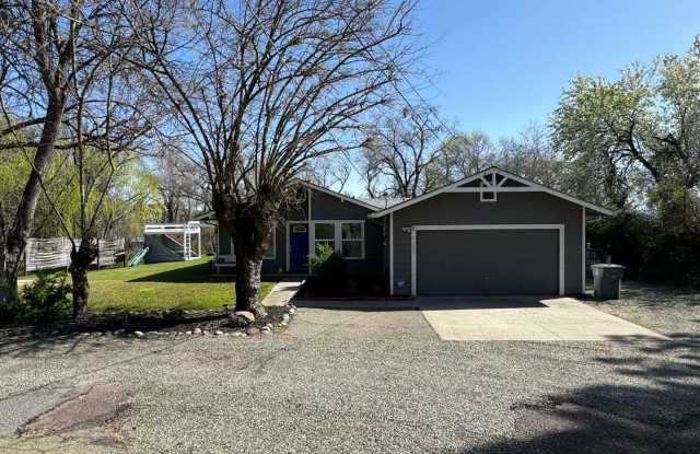Home on 1 acre lot with above ground pool! - 3021 Delmar Avenue, Placer County, CA 95650