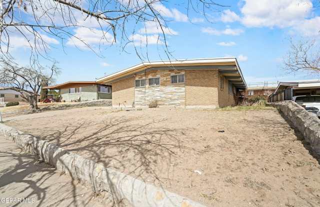 5505 MARTIN Lane