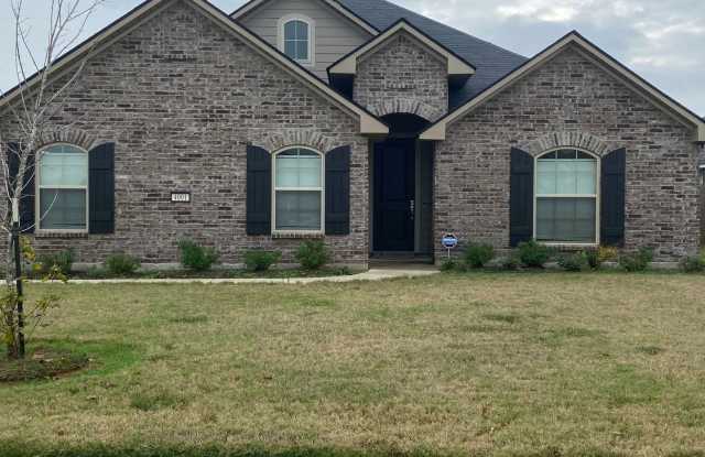 Stunning 3 Bedroom Legacy Home