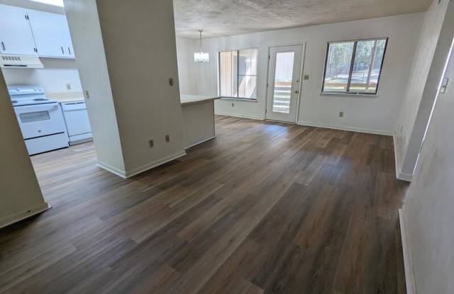 2665 North Point Ct - D
