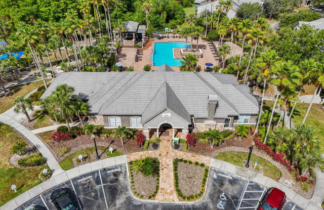 The Parkway at Hunters Creek